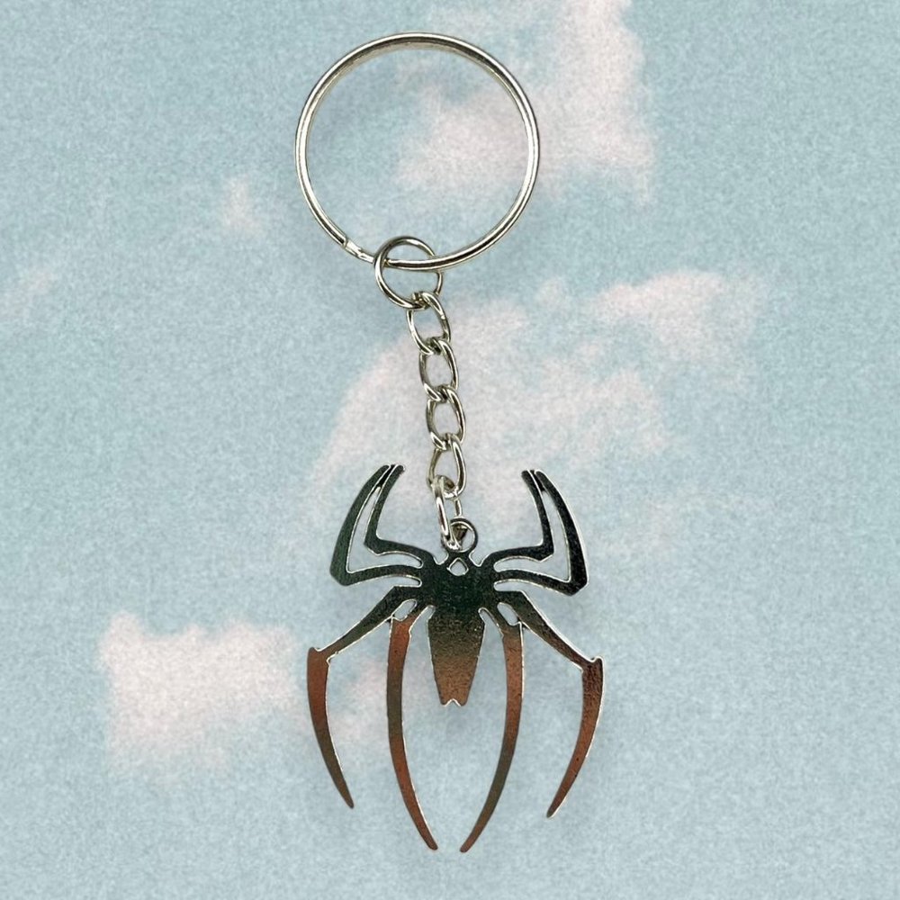 Gothic spider pendant keychain